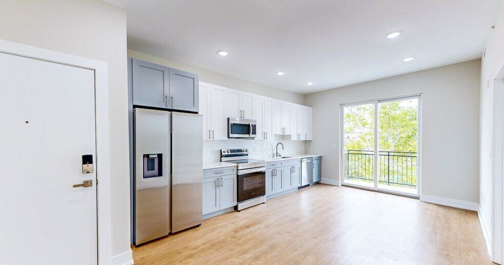 723 North 35th Street - Photo 5 of 6