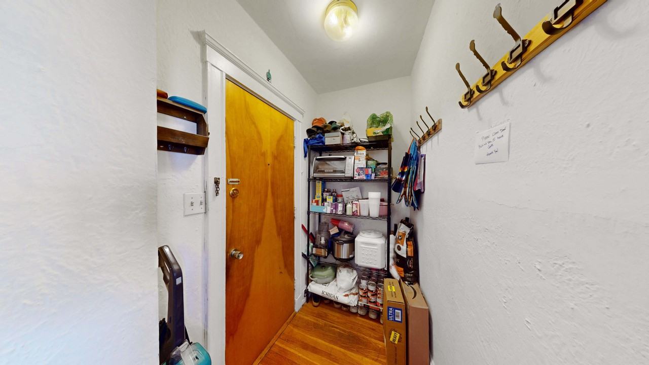 15 Governors Ave #8 - Photo 6 of 19