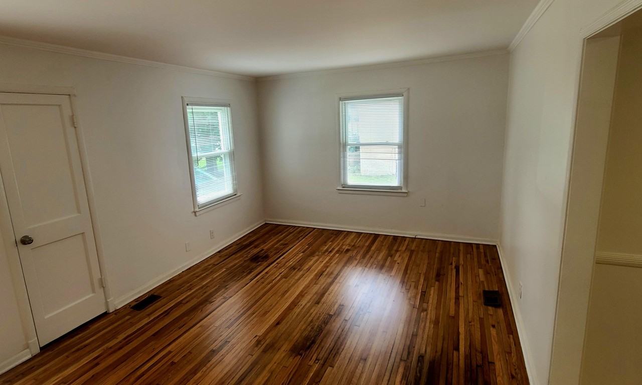 5927 E 4th Pl #5927E4thPL - Photo 4 of 9