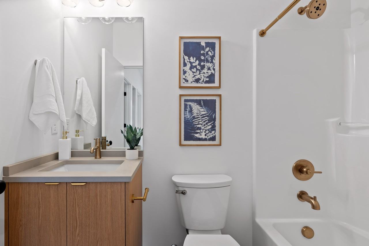 121 Fern Ave #B - Photo 6 of 12