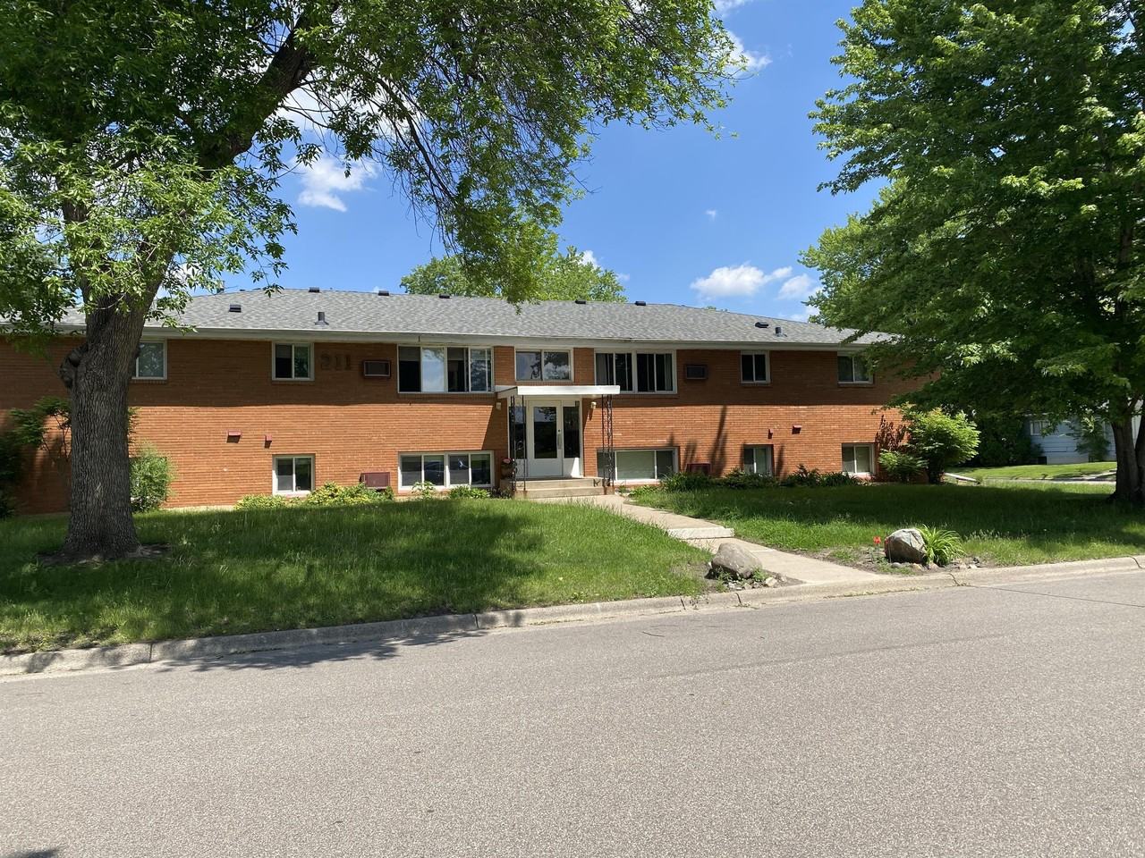 211 79th Way NE - Photo 2 of 4