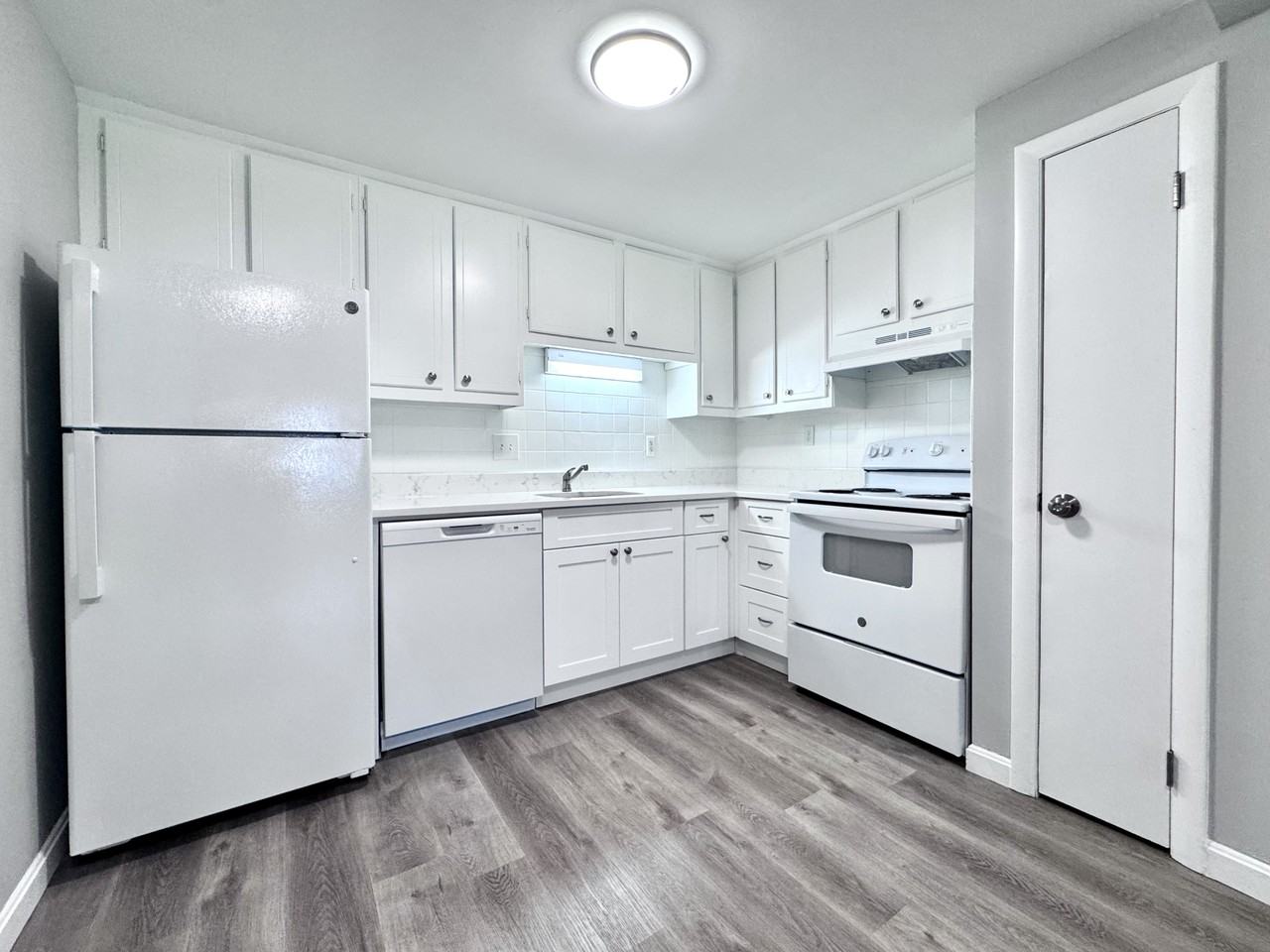 6 Old Colony Ln #2