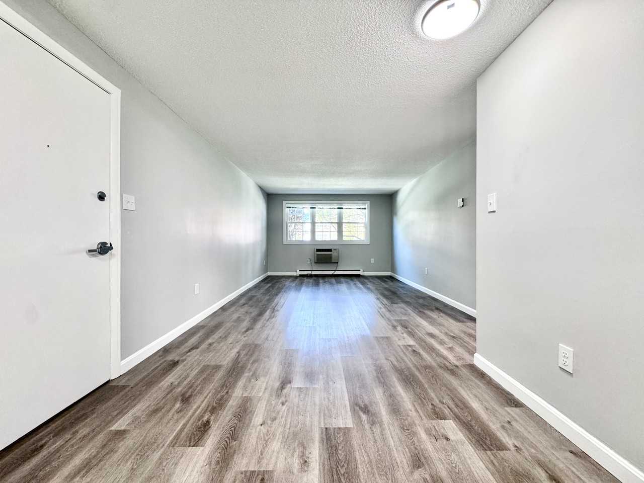 6 Old Colony Ln #2 - Photo 2 of 18