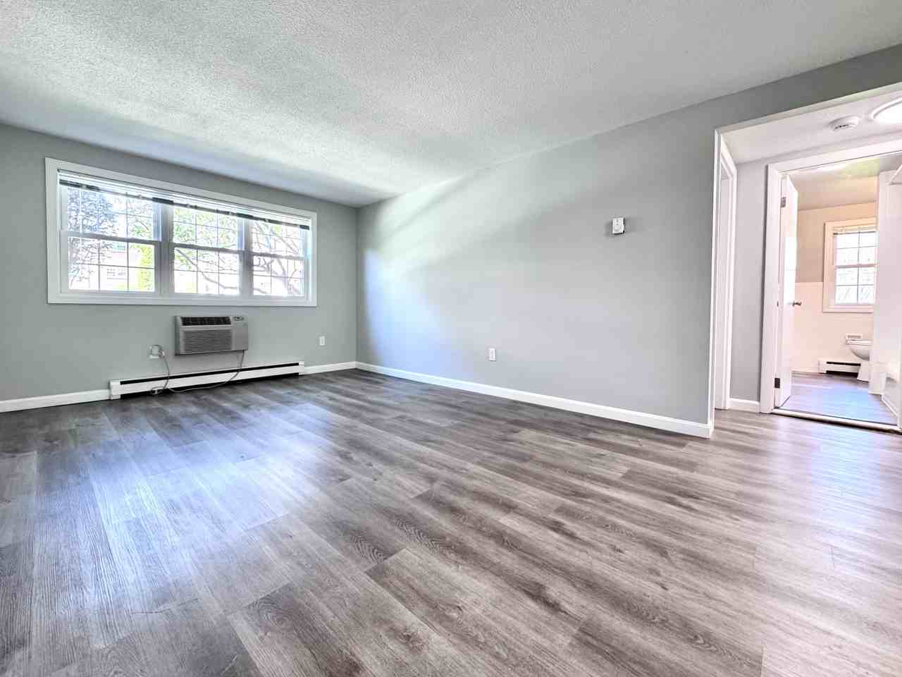 6 Old Colony Ln #2 - Photo 3 of 18