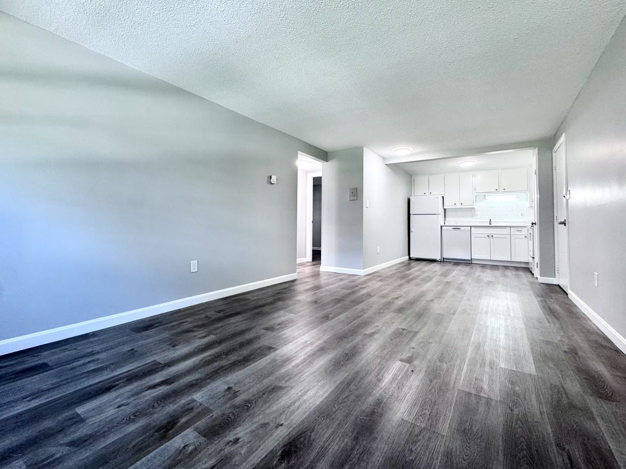 6 Old Colony Ln #2 - Photo 4 of 18