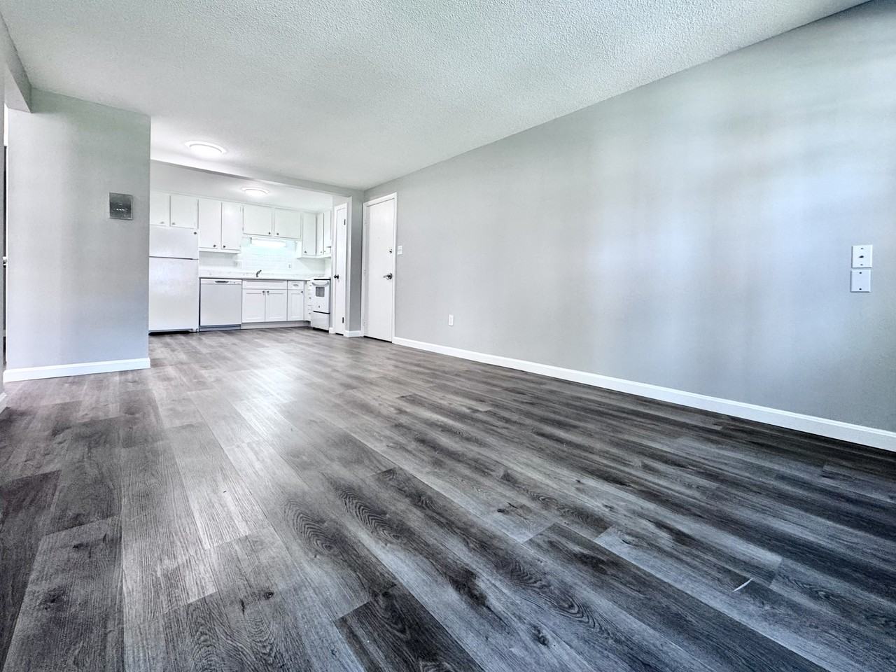 6 Old Colony Ln #2 - Photo 5 of 18