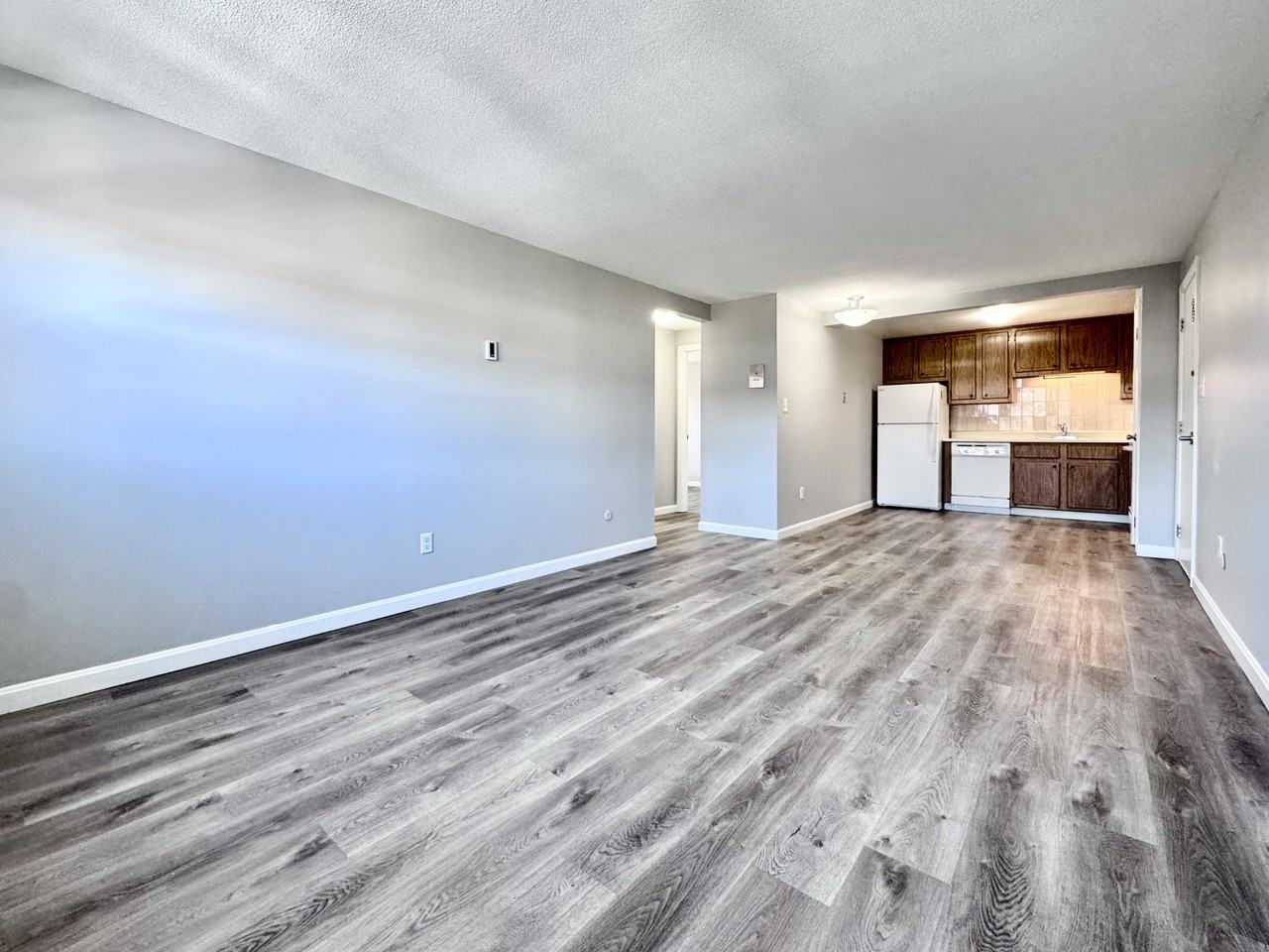 17 Old Colony Ln #10 - Photo 4 of 16