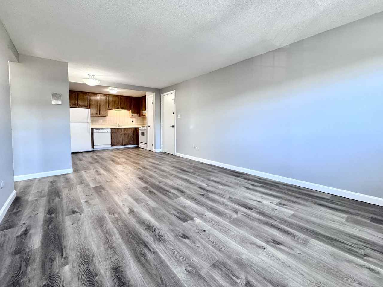 17 Old Colony Ln #10 - Photo 5 of 16