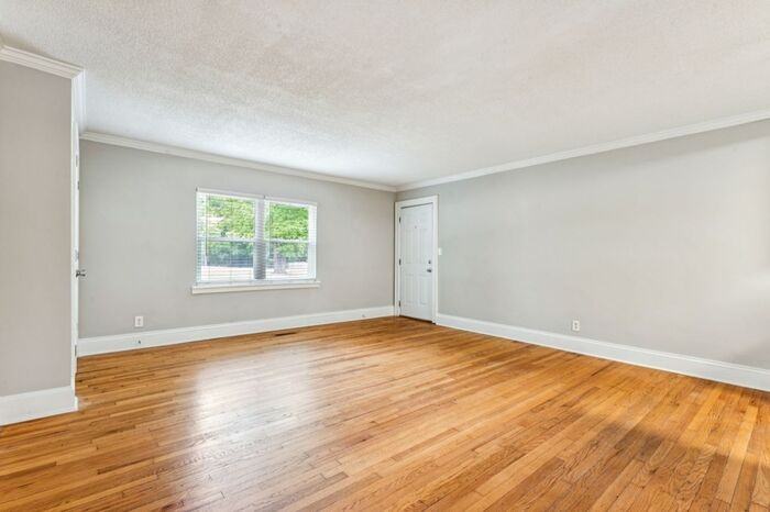 512 Mahaley Ave #2 - Photo 2 of 20