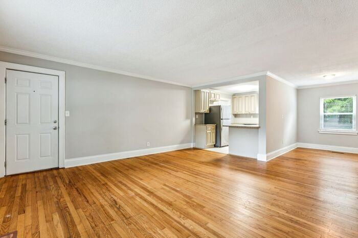 512 Mahaley Ave #2 - Photo 4 of 20