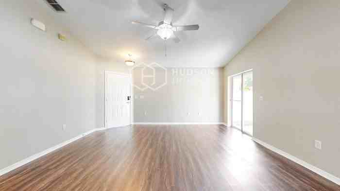 5132 Belmont Park Way - Photo 4 of 28