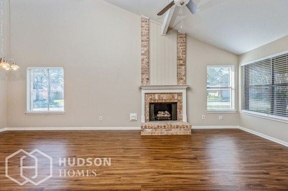 9127 Cypress Square Dr - Photo 2 of 13