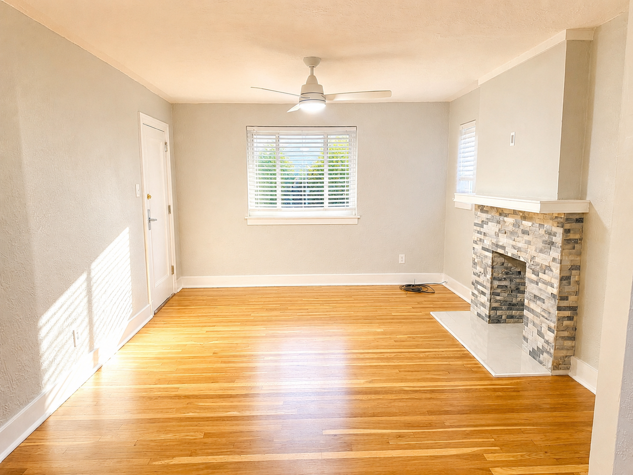 110 Newburn - Photo 3 of 12