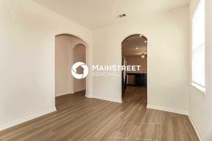 21107 Titian Dr - Photo 5 of 16