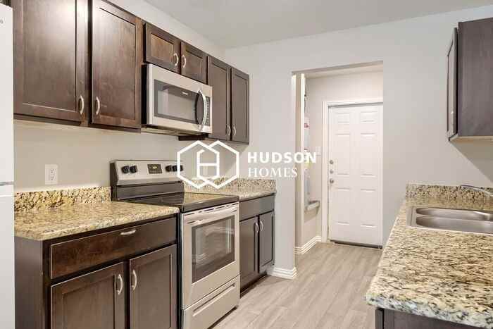 25982 Stillbrook Ln - Photo 6 of 14