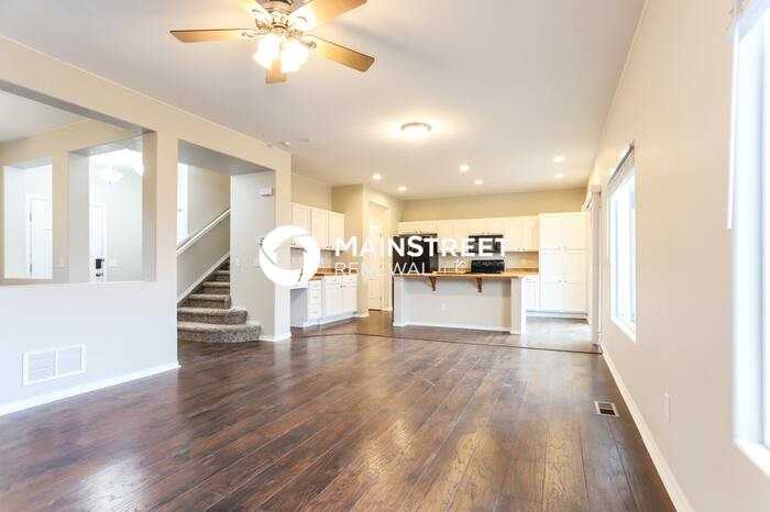 7083 Silverwind Cir - Photo 3 of 17
