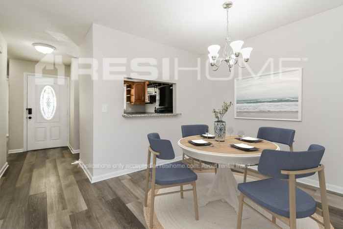 1406 Virginia Ave - Photo 4 of 18