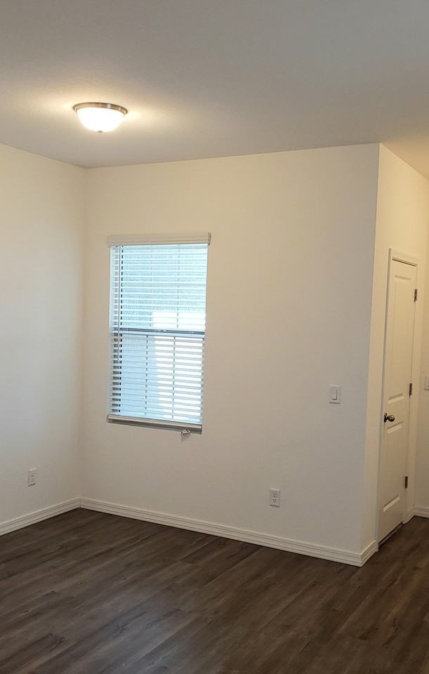 2359 E Santa Ynez Dr - Photo 2 of 33