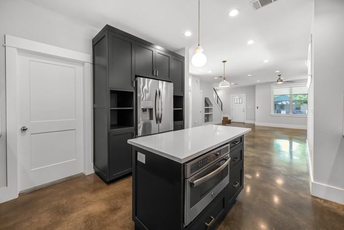 2821 Castro St #1 - Photo 7 of 21