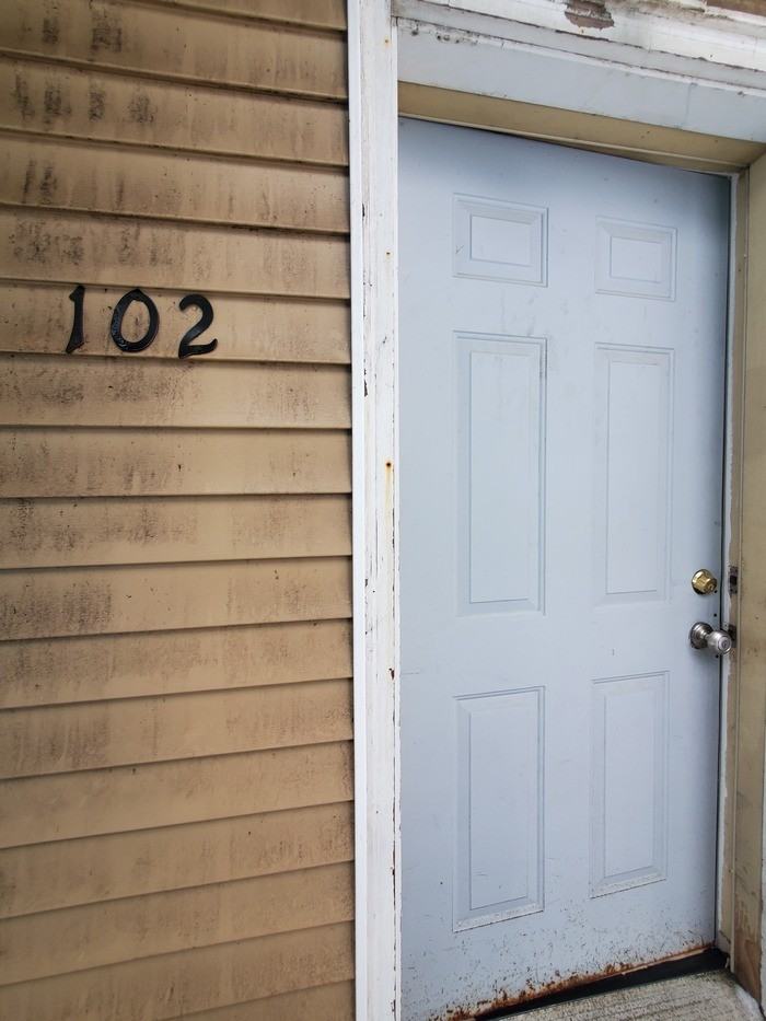 420 2nd Ave Ne #102 - Photo 4 of 17