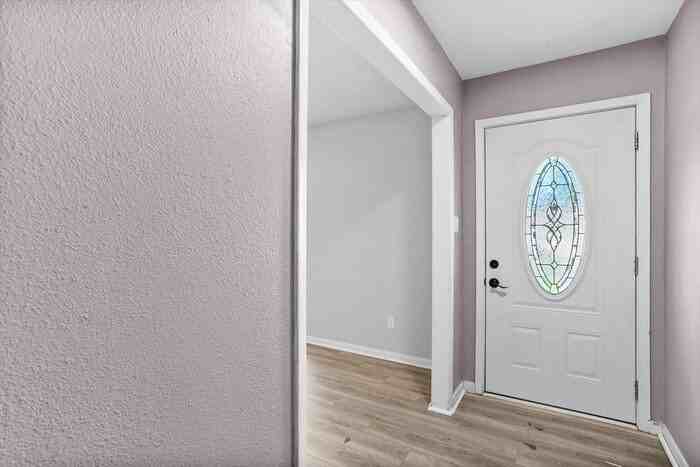2315 Robert Dr - Photo 5 of 34