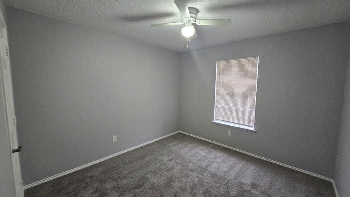 6909 Club Creek Dr - Photo 7 of 13