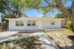 7216 Gulf Breeze Cir - Photo 1 of 1