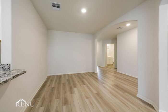 25353 Cypress Bend Dr - Photo 6 of 17