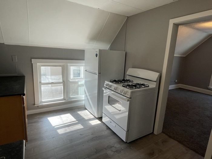 1222 Eastern Ave Se #2 - Photo 4 of 11