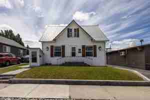 featured image of 508 E 13th St