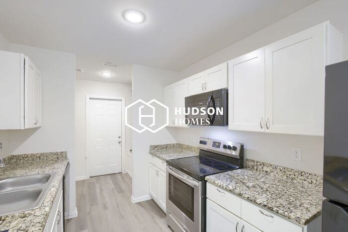 1109 E Birdsong St - Photo 5 of 14