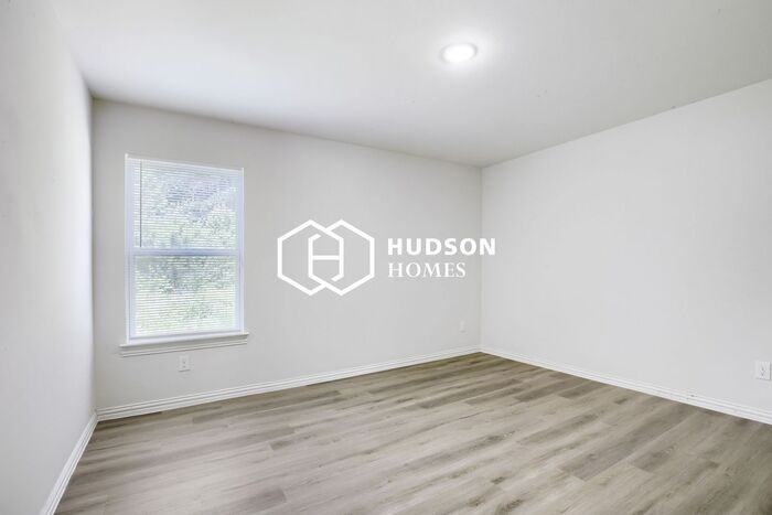 1109 E Birdsong St - Photo 7 of 14