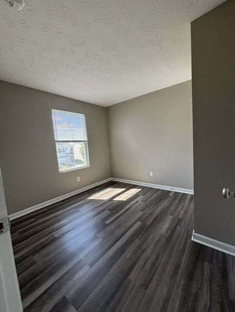 2180 Pine Valley Dr - Photo 3 of 16