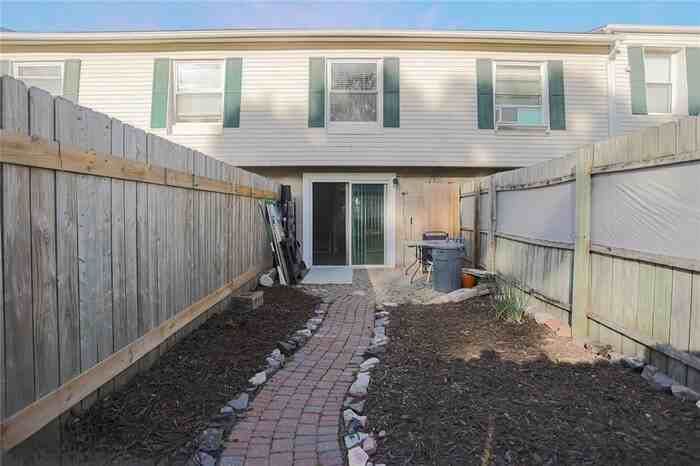119 Floral Ave #0 - Photo 5 of 22