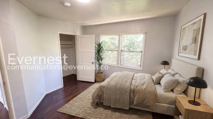6618 Laird Ave - Photo 4 of 23