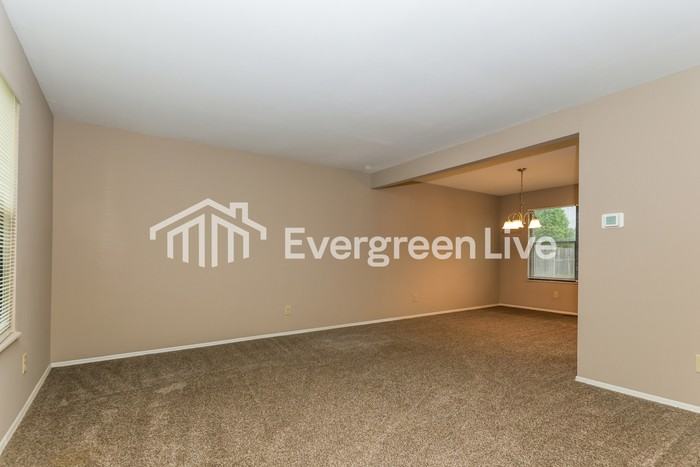 6667 Charlesgate Rd - Photo 3 of 15