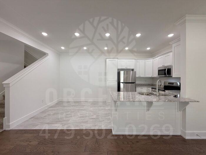 1904 E Brookview Dr - Photo 5 of 19