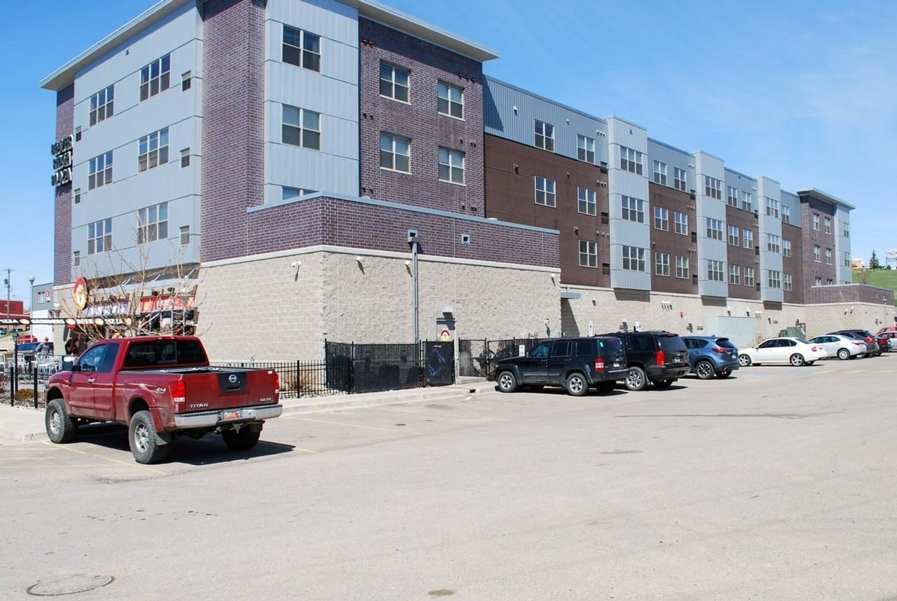 Beaver Ridge Apartments - Photo 7 of 8