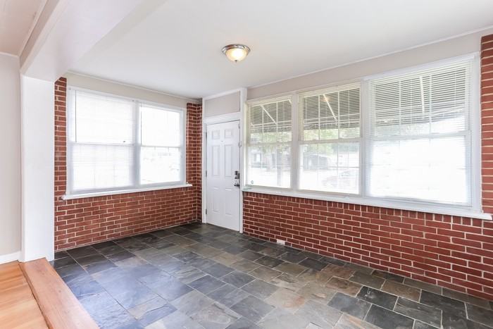 487 W 67th St - Photo 3 of 20