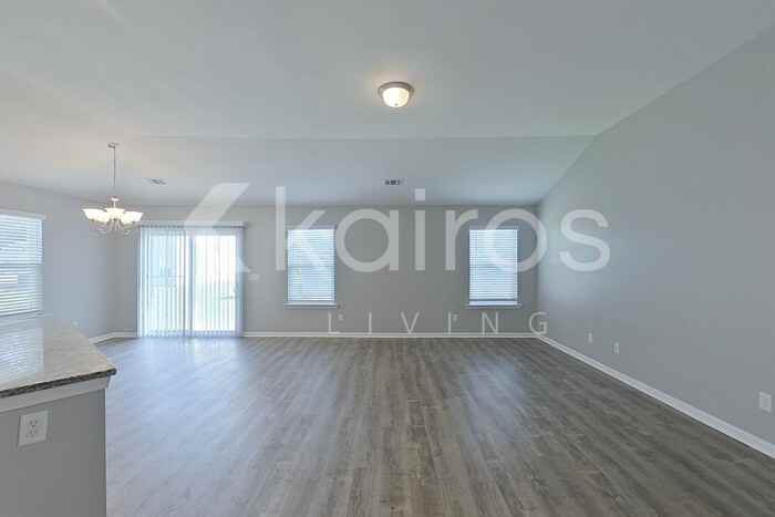 102 Saint Matthew Way - Photo 5 of 27