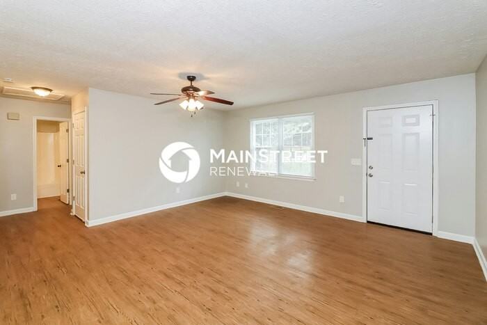376 Dillon Dr - Photo 2 of 14