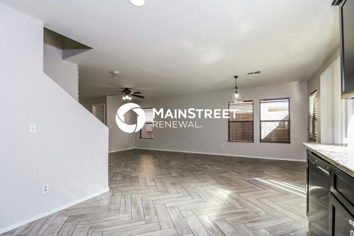 6415 W Fawn Dr - Photo 5 of 16