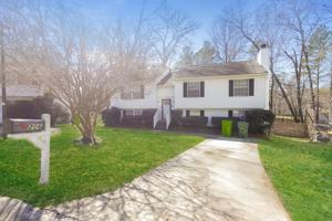 featured image of 206 Valeworth Dr
