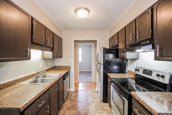 3806 Beacon Dr - Photo 3 of 10