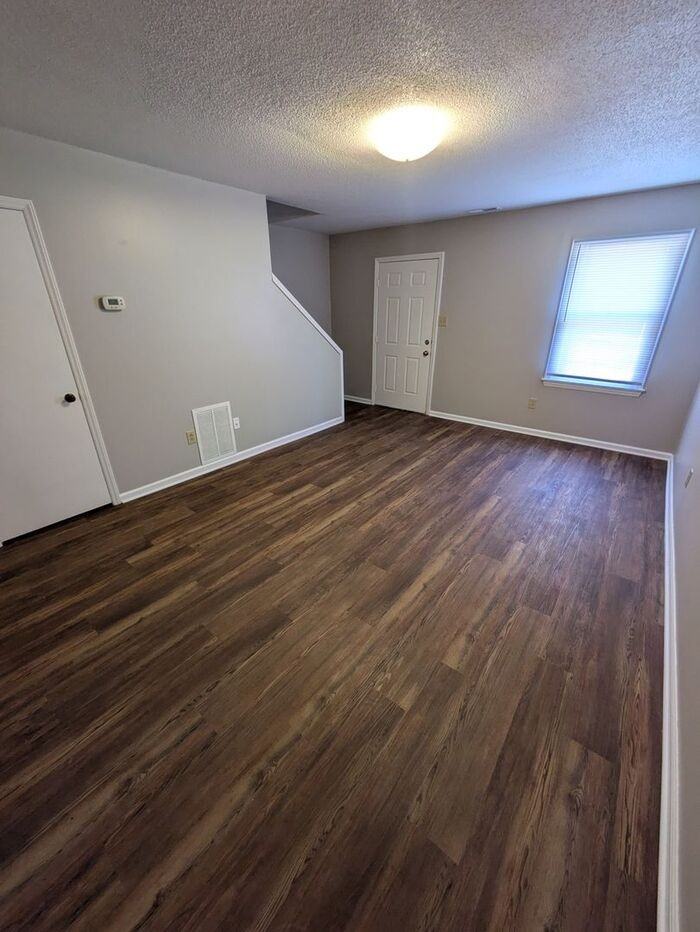 925 12th Street Pl Ne - Photo 2 of 8