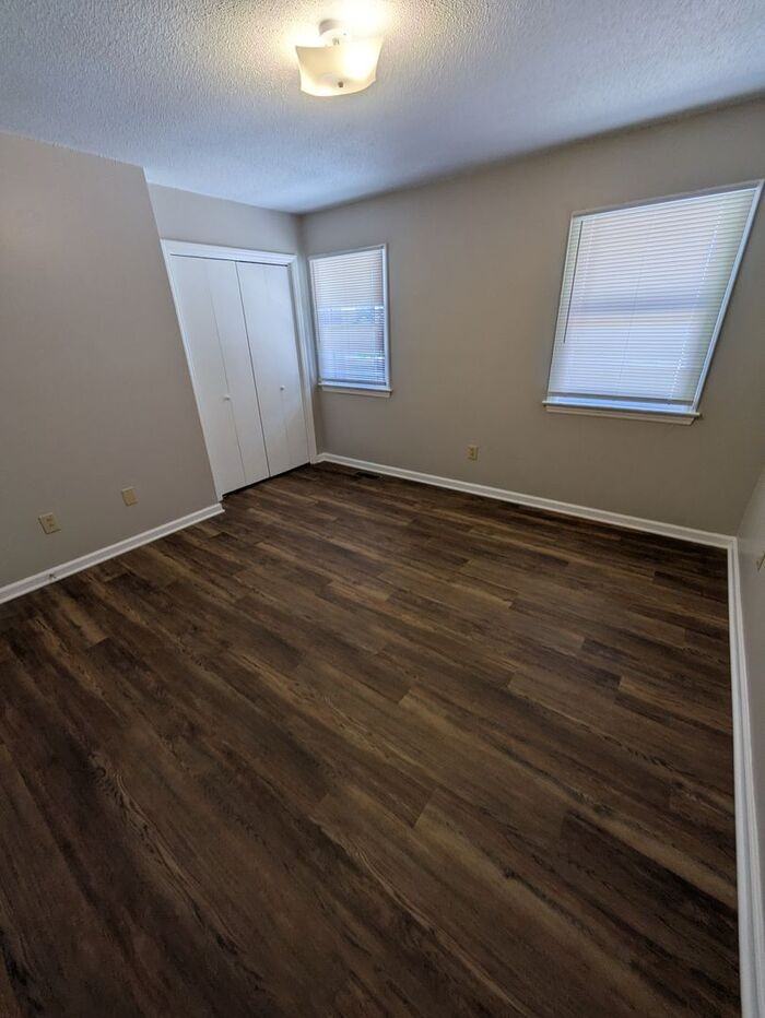 925 12th Street Pl Ne - Photo 6 of 8