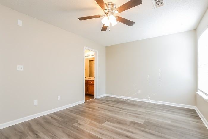 239 Timber Lake Dr - Photo 6 of 11