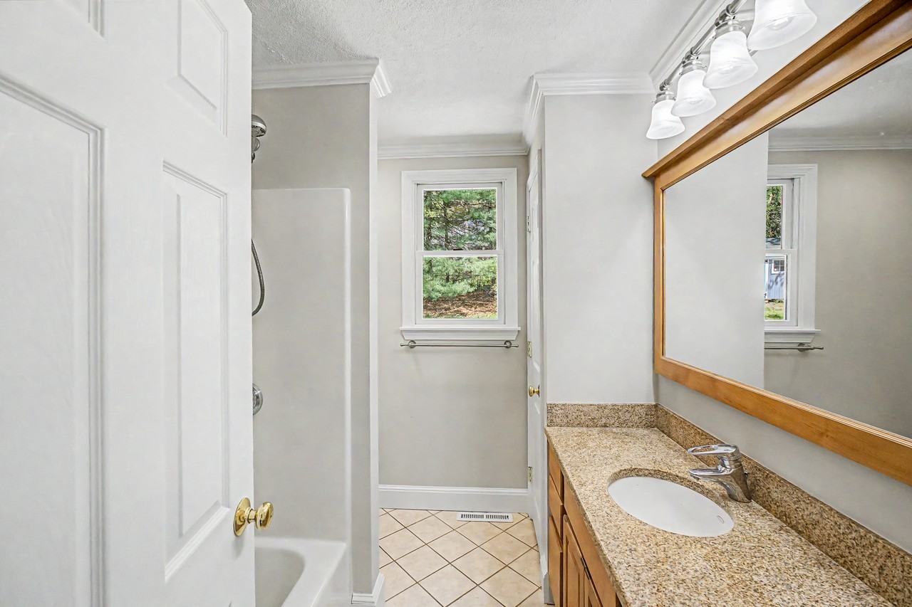 7 Holly Ln #NA - Photo 5 of 11