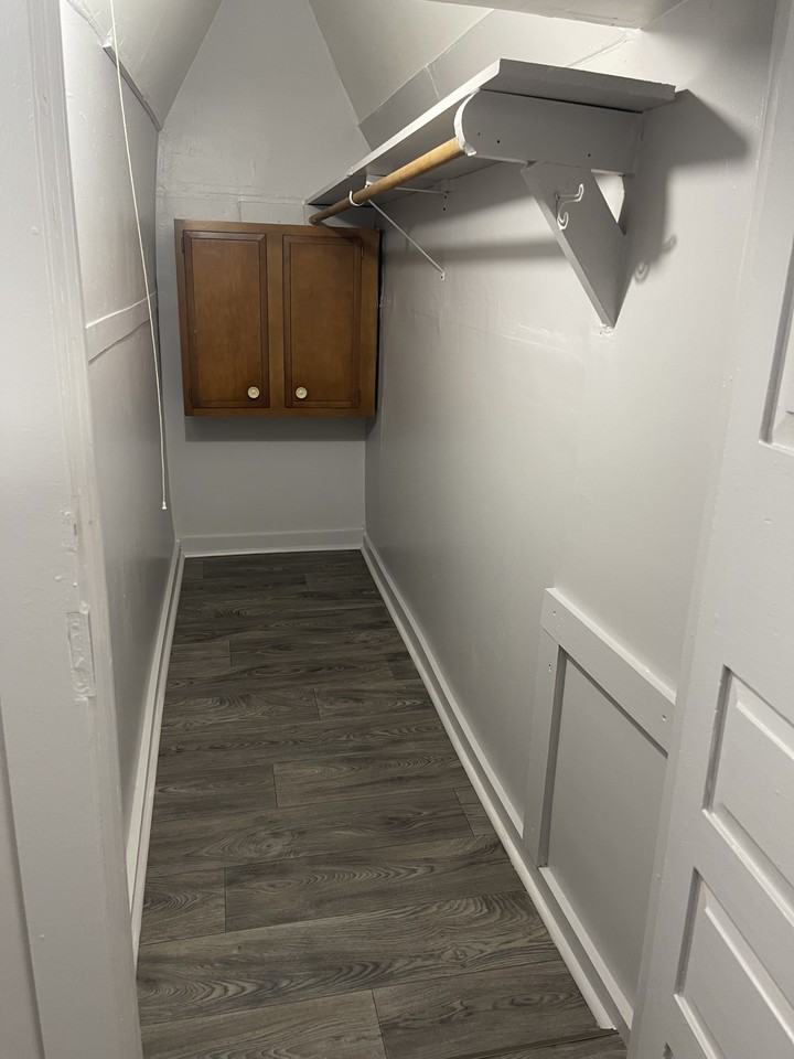 736 1/2 W Charles St #3 - Photo 7 of 14