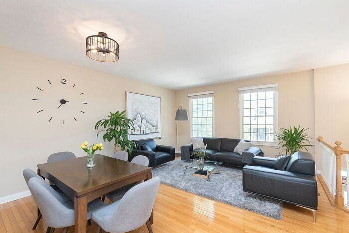 12940 Grenville St - Photo 5 of 32